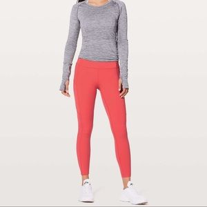 Lululemon Fast & Free 25” size 6